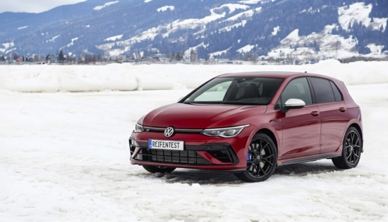 Der ADAC veröffentlichte seinen Winterreifen-Test 2025, 31 Reifen wurden getestet, 11 fielen durch.